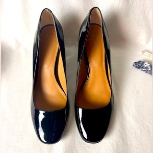 Calvin Klein Perfect Round Toe Pump